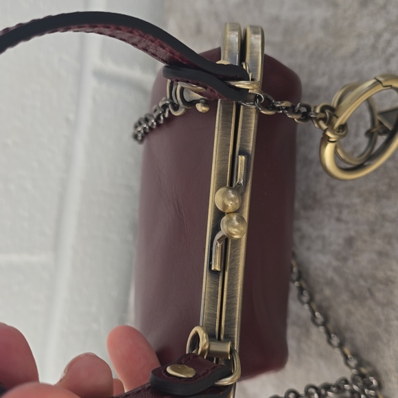 NWOT Patricia Nash Mini Laureana Crossbody Kisslock Bag with Charm - Picture 5 of 15